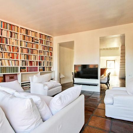 Luxury Art Apartment In Trastevere With Terrace Rome Exterior photo