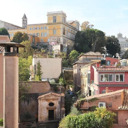 Luxury Art Apartment In Trastevere With Terrace Rome Exterior photo