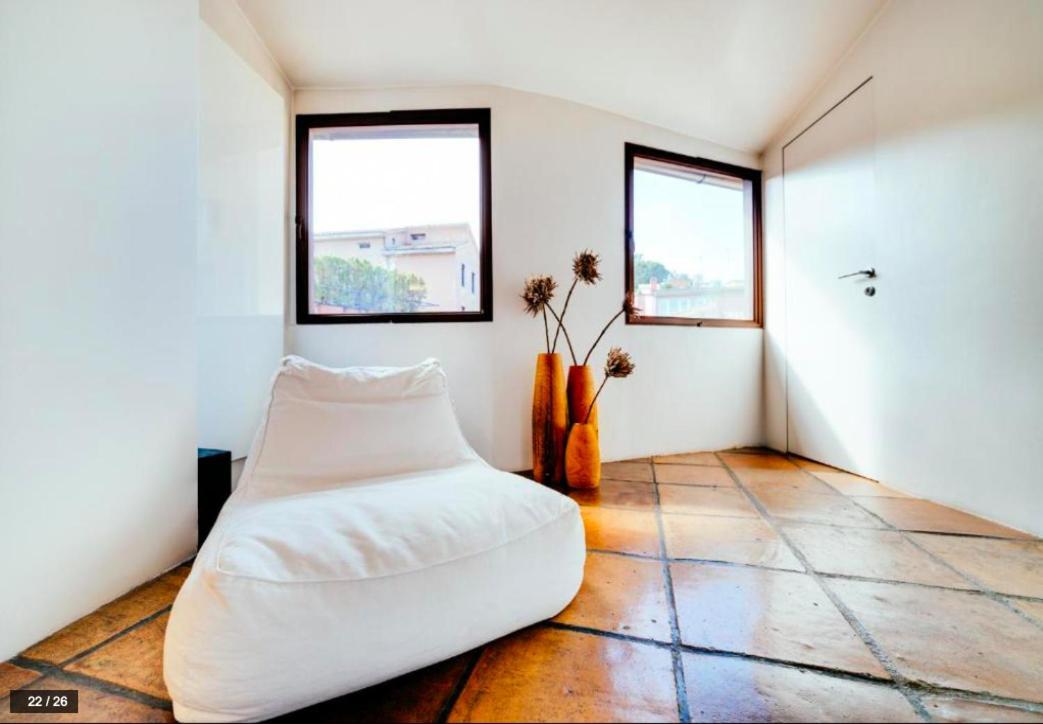 Luxury Art Apartment In Trastevere With Terrace Rome Exterior photo