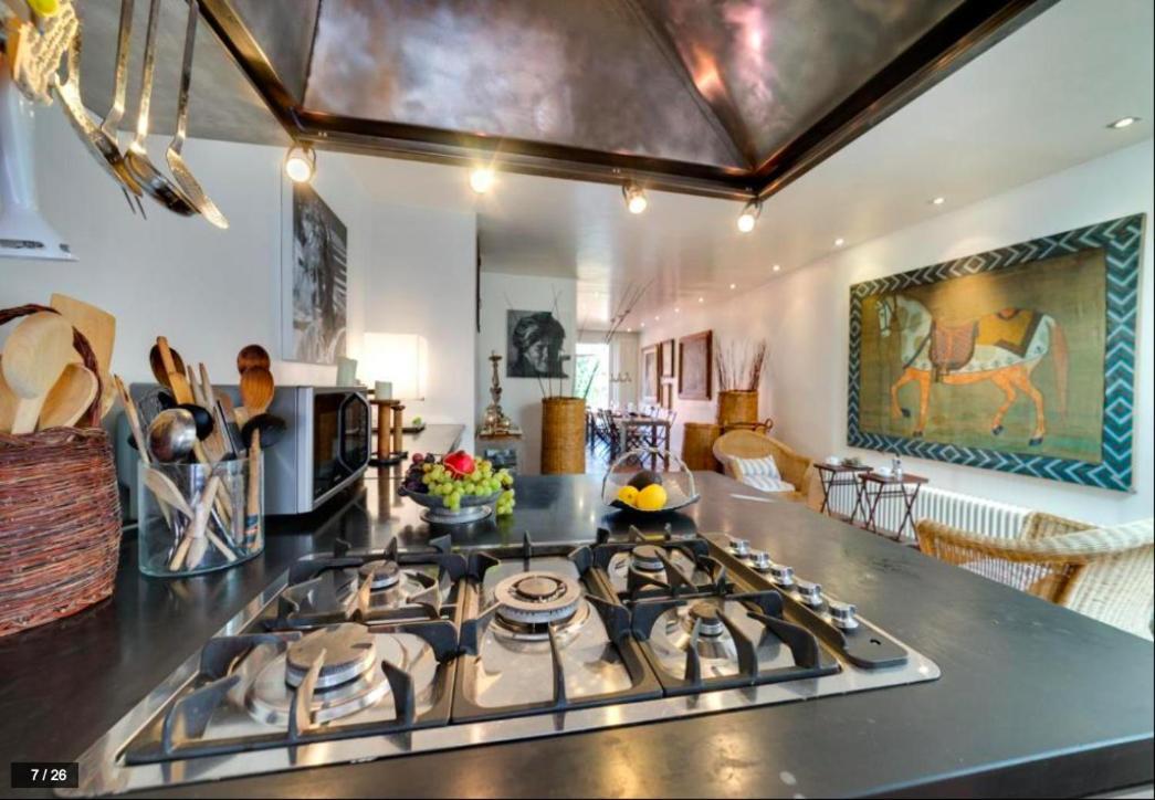 Luxury Art Apartment In Trastevere With Terrace Rome Exterior photo