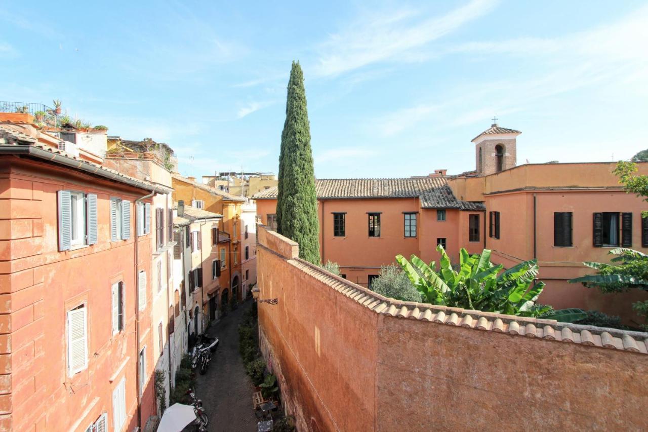 Luxury Art Apartment In Trastevere With Terrace Rome Exterior photo